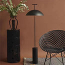 lampadaire industriel design avec abat-jour en métal