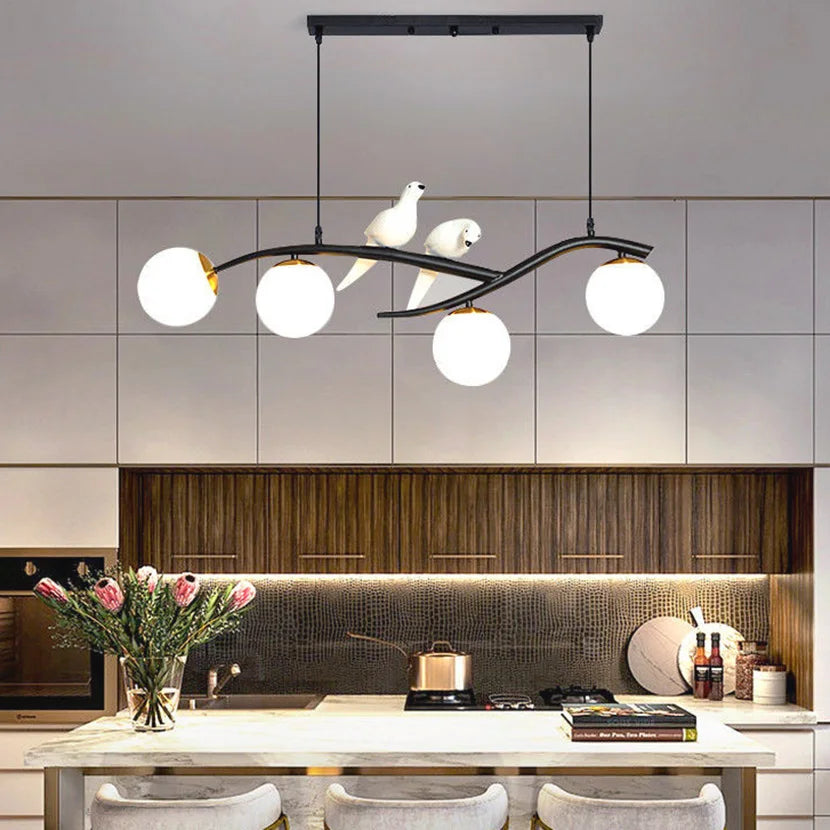 lustre en fer avec oiseau et boule de verre suspendue - vue 3 sur 12