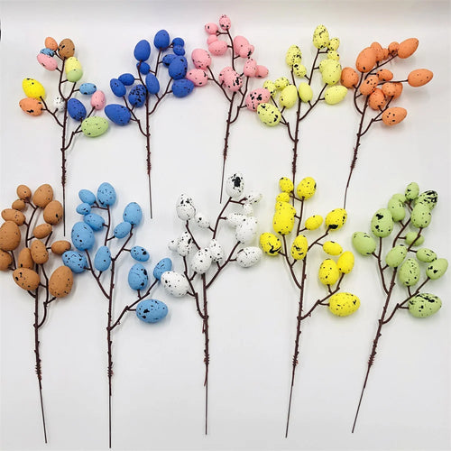 Easter decorations with branches and colourful eggs 2025 - vue 3 sur 16