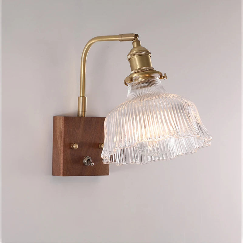 Minimalist Japanese wall light in wood and vintage glass - vue 5 sur 12