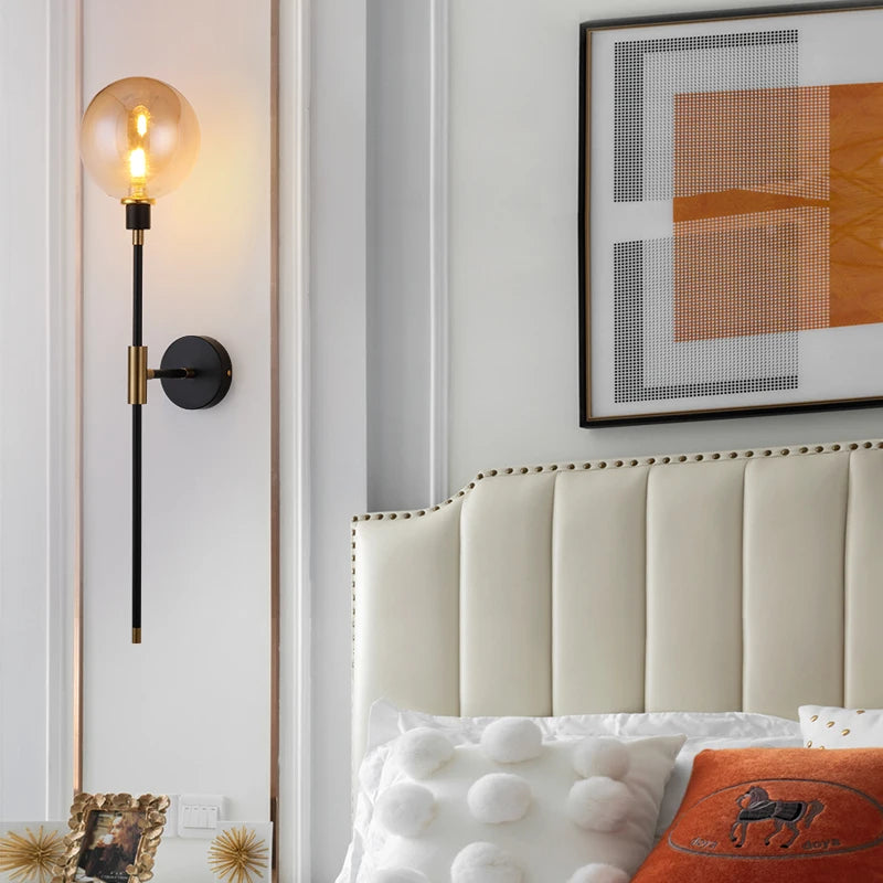 applique murale led moderne en fer avec boule de verre décorative - vue 3 sur 9