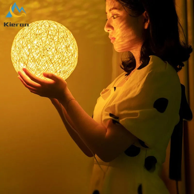 Lampe bois massif LED boule - vue 5 sur 11