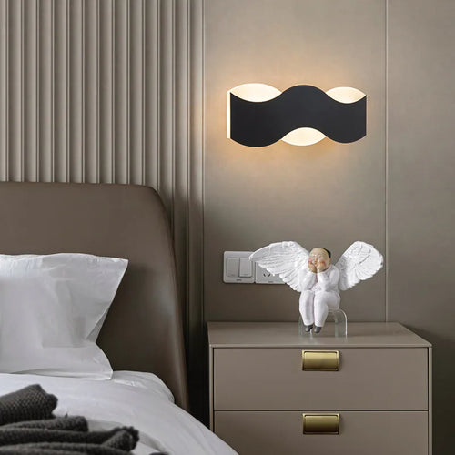 Applique murale LED moderne en forme de vague pour couloir intérieur - vue 7 sur 18