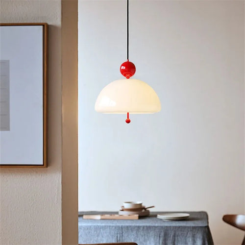 suspension en verre blanc laiteux forme fleur style bauhaus - vue 6 sur 11