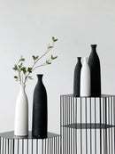 vase en céramique moderne pour décoration intérieure artisanale