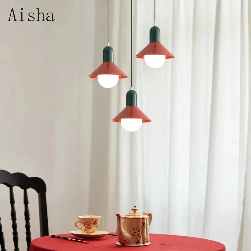 suspension lumineuse minimaliste pour décoration intérieure moderne