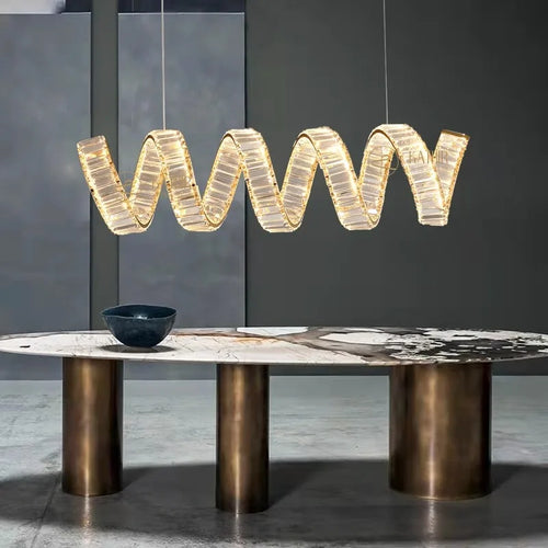 Lustre led spirale dorée au design moderne - vue 6 sur 7