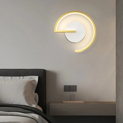 Modern minimalist wall light elegant and refined decorative lighting - vue 2 sur 12
