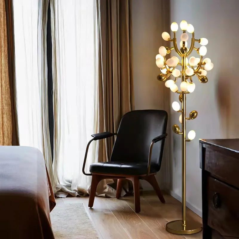 Nordic modern grape design LED floor lamp, gold G9 bulb, dining room, bedroom, sofa, white glass, home decoration floor lamp - vue 4 sur 7