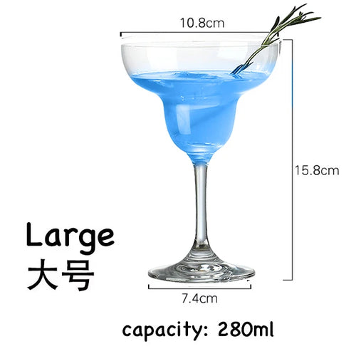 Verres à pied design pour cocktail vin champagne