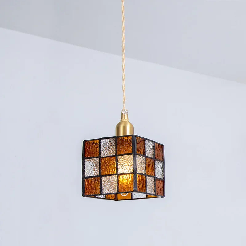 plafonnier cube style tiffany en verre teinté décoration intérieure - vue 5 sur 9