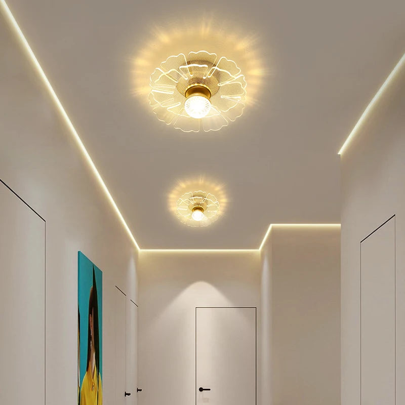 Minimalist nordic luxury chandelier with crystal pendants - vue 3 sur 10