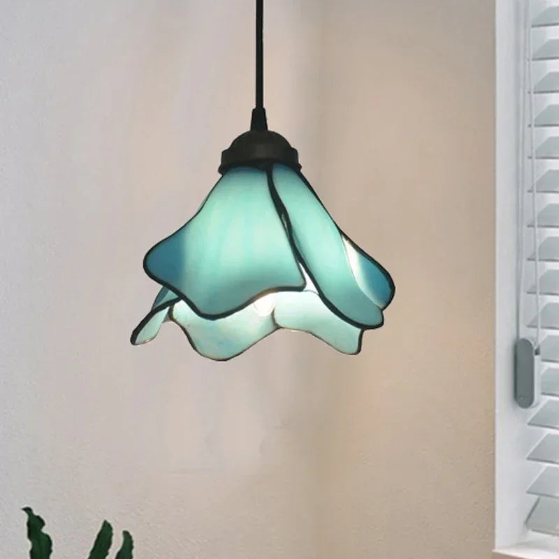Vintage tiffany style pendant light for elegant interior decor