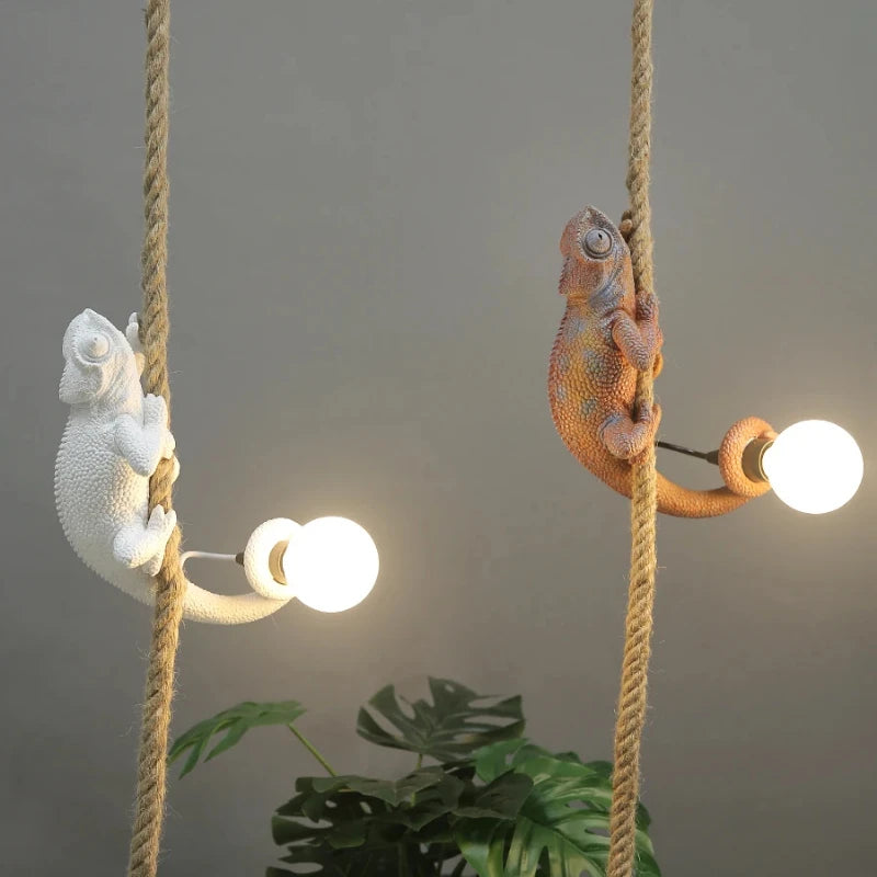 lustre animalier en résine suspension rétro pour café - vue 2 sur 10