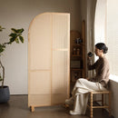 Japanese-style solid wood rattan screen partition is opposite the door to the home, living room entrance is blocked, and mobile