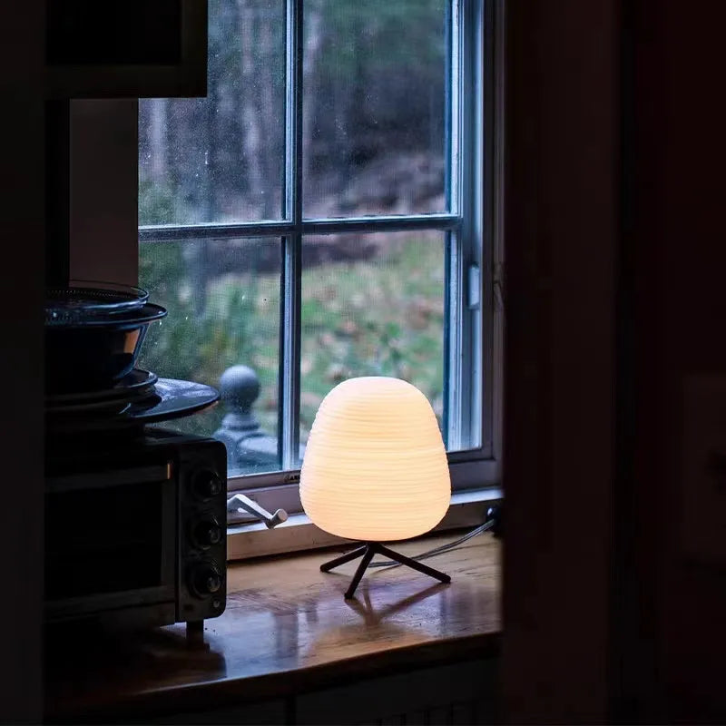lampe à poser 3 en 1 en verre à motif spirale trépied élégant - vue 3 sur 12