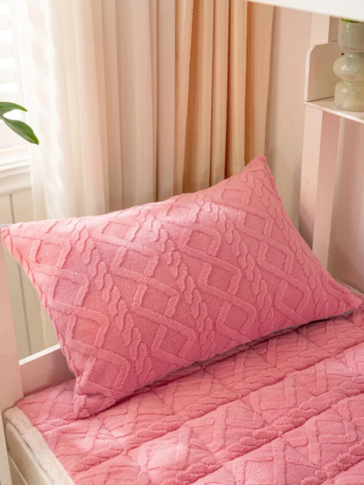 surmatelas doux hiver en velours agneau pour étudiants - vue 5 sur 12