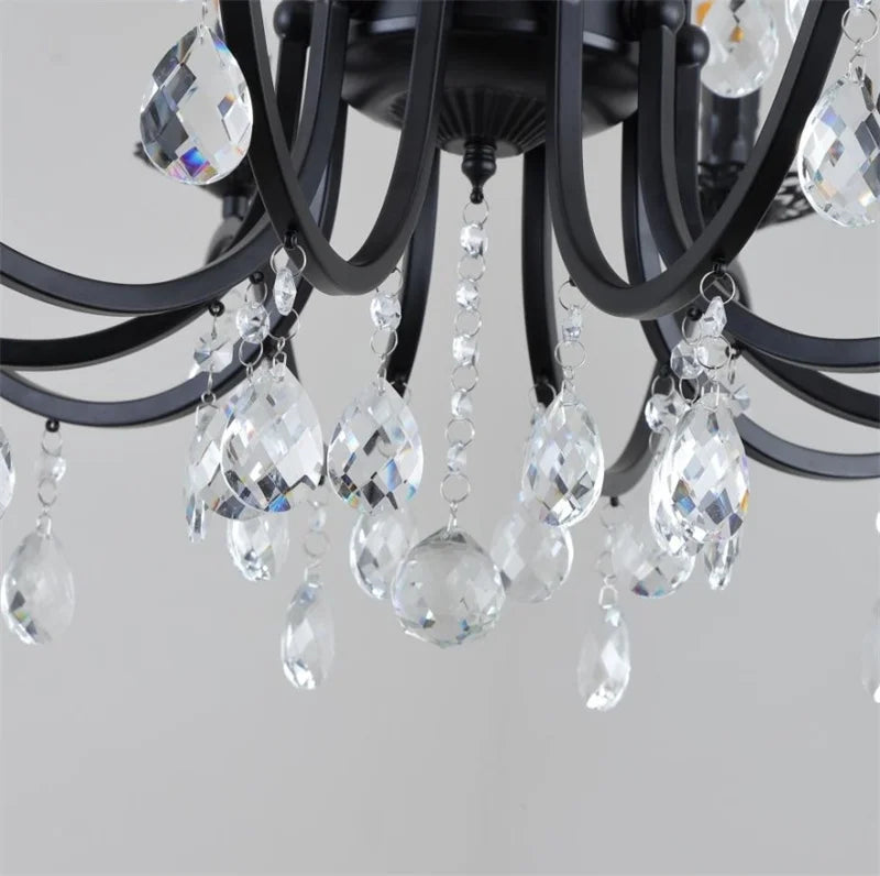 lustre en fer forgé avec suspensions en cristal pour intérieur élégant - vue 5 sur 10