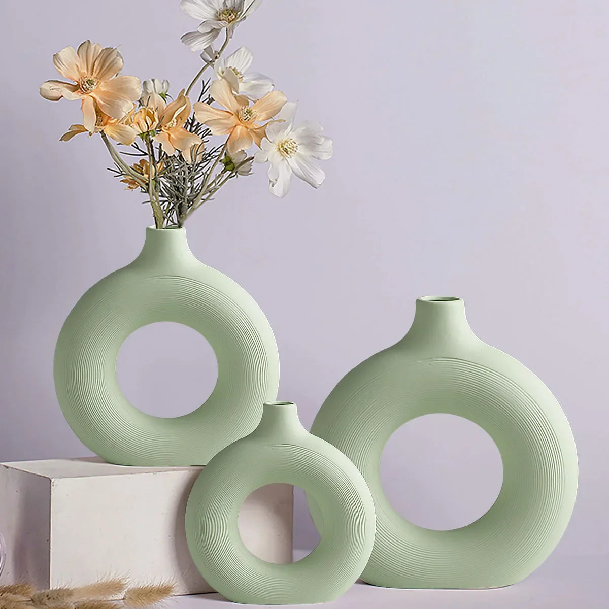 1pc White Ceramic Vases For Home Decor, Modern Decor Frosted Circle Vase, Minimalist Nordic Donut Vase, Decorative