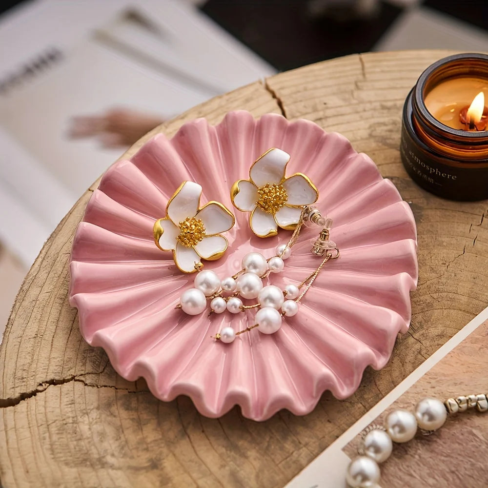 plateau à bijoux élégant en céramique design festonné moderne - vue 5 sur 8
