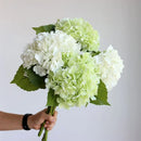 Set of 4 realistic artificial hydrangea flowers for decoration and weddings