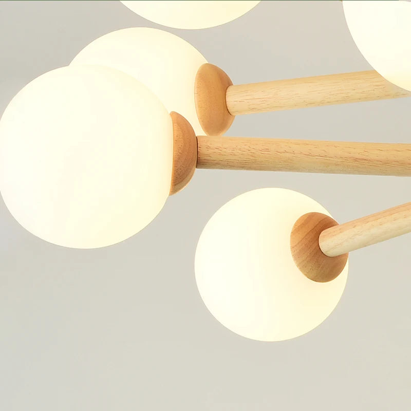 plafonnier en bois avec abat-jour boule de verre design moderne