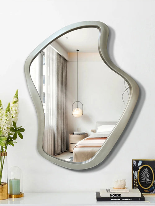 Creative nordic minimalist wall mirror with LED lighting - vue 4 sur 8