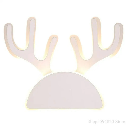 applique-murale-en-acrylique-t-te-de-cerf-pour-chambre-d-enfant-4.png
