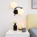 Applique murale LED design croisé avec boule de verre (noir ou doré)