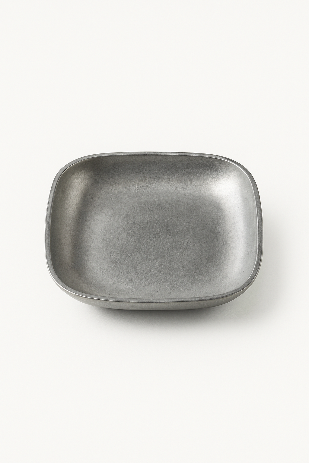 Assiettes plates inox style vintage nordique cuisine - vue 2 sur 3