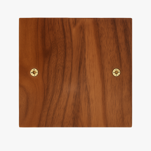 cache-prise-plate-en-bois-et-vis-dor-es-0.png