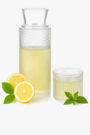 ensemble-carafe-verre-vintage-avec-gobelet-chambre-0.png