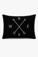 housse-de-coussin-d-coratif-g-om-trique-noir-et-blanc-0.png