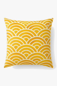 housse de coussin jaune carrée pour décoration intérieure