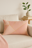 housse de coussin rose avec motif géométrique tendance décoratif