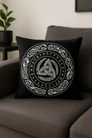 housse de coussin viking amulet motif géométrique noir et blanc