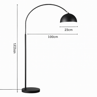 Lampadaire arc avec abat-jour moderne simple