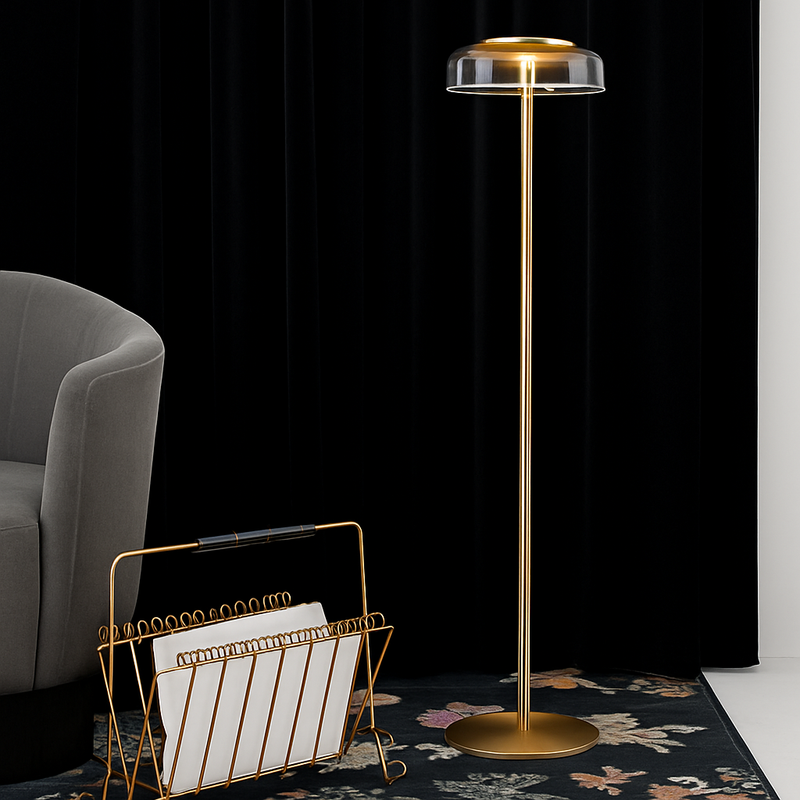 Lampadaire doré avec abat-jour en verre arrondi