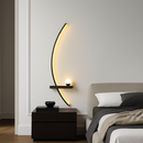 Modern minimalist LED wall lamp in black or gold – decorative wall light for bedroom, bedside, study, home interior lighting