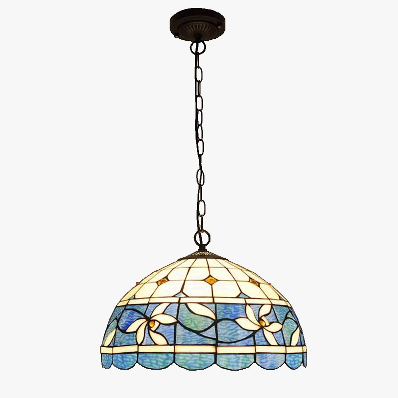 lustre-antique-en-vitrail-pour-ambiance-nostalgique-et-restaurant-4.png