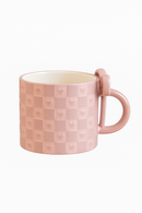 Mug céramique anse noeud papillon motif coeur damier