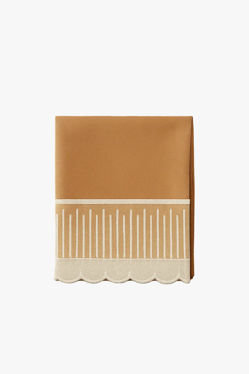 Nappe dentelle style français motif étoiles décor table