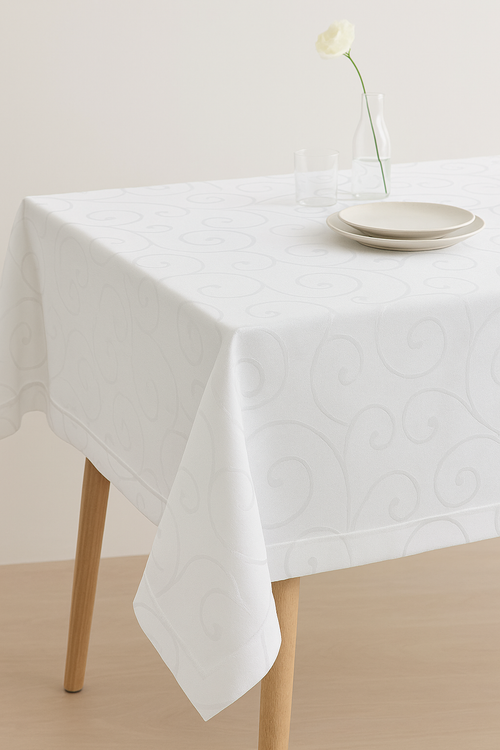 Nappe florale damassee lavable impermeable style moderne cuisine