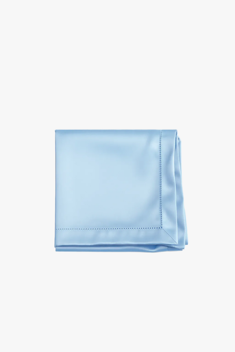 Nappe satin douce soyeuse style uni table fete