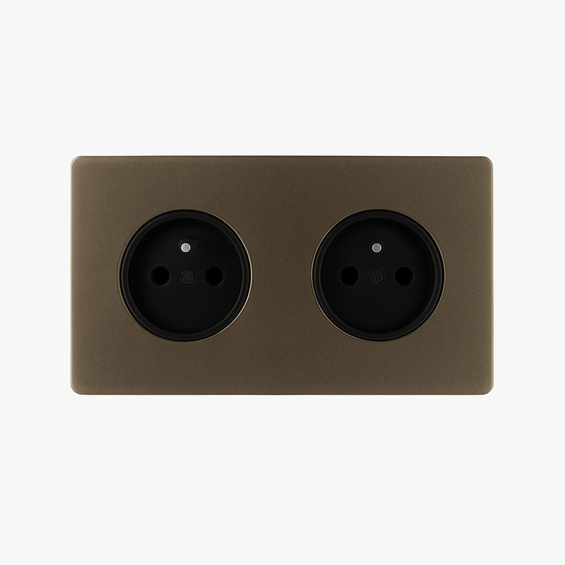 prise-lectrique-double-en-acier-gris-vieilli-bords-arrondis-0.png