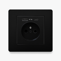 Prise électrique et double USB et USB type C en acier noir mat bords arrondis