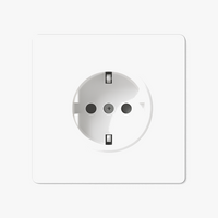 Prise électrique (Europe) en acier blanc mat bords arrondis
