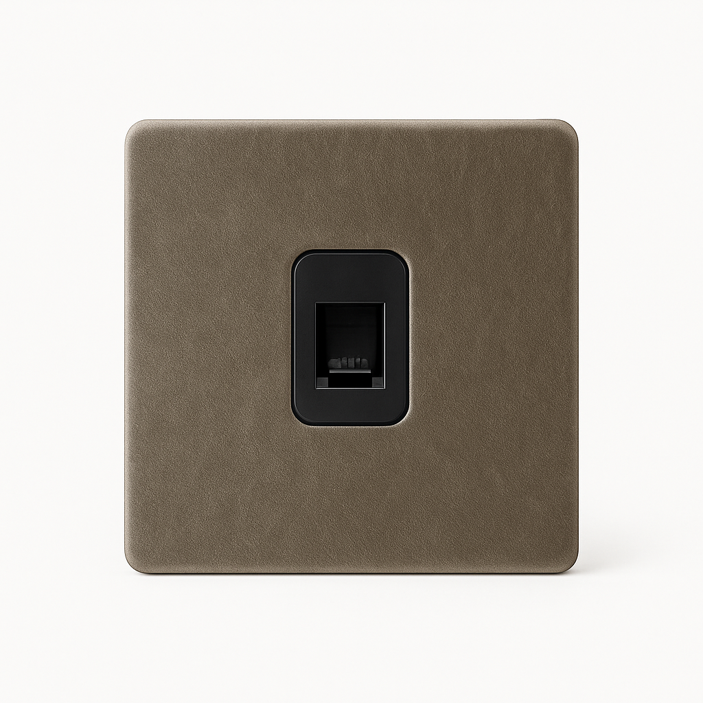interrupteur-bascule-vintage-pour-maison-avec-variateur-et-prises-0.png