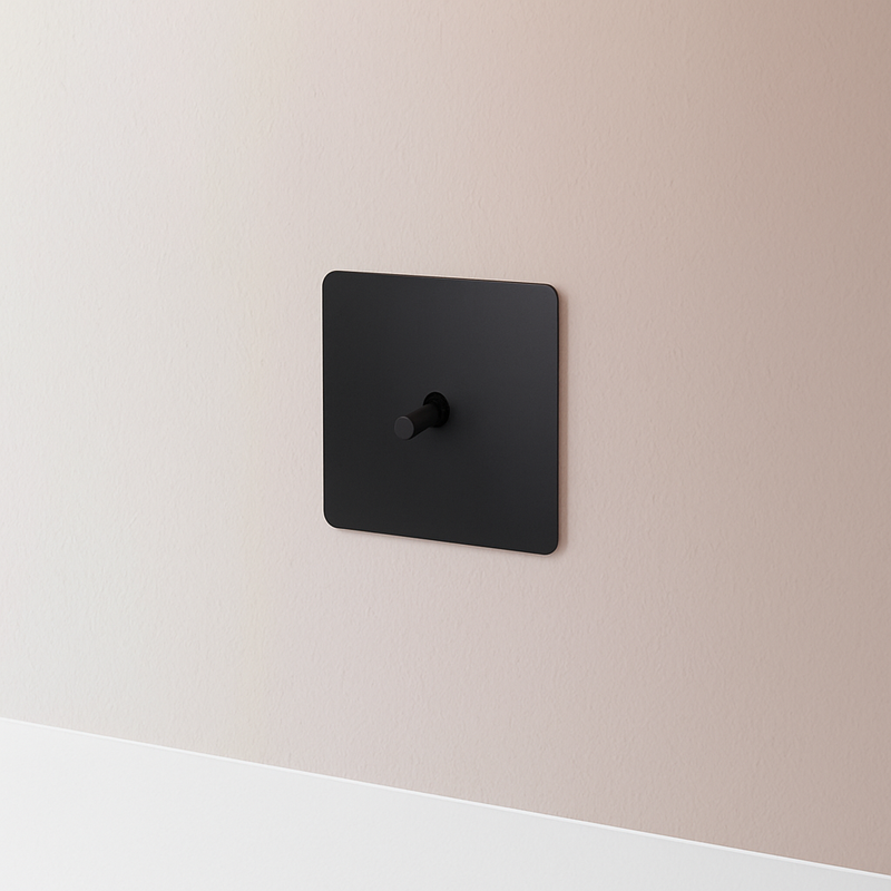 Prise TV en acier noir mat bords arrondis