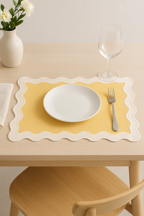 Set de table vintage brodé bord ondulé coton - vue 2 sur 2